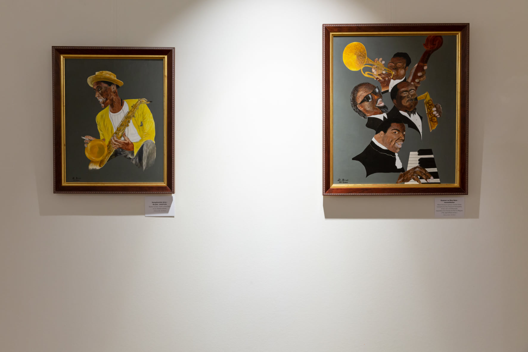 Tableaux montrant des musiciens jazz, par l’artiste Dominique Binet, affichés pendant l’exposition Walferdange.